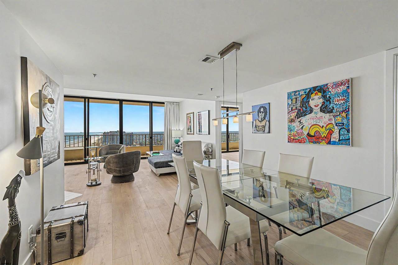 3851 Boardwalk - Photo 1