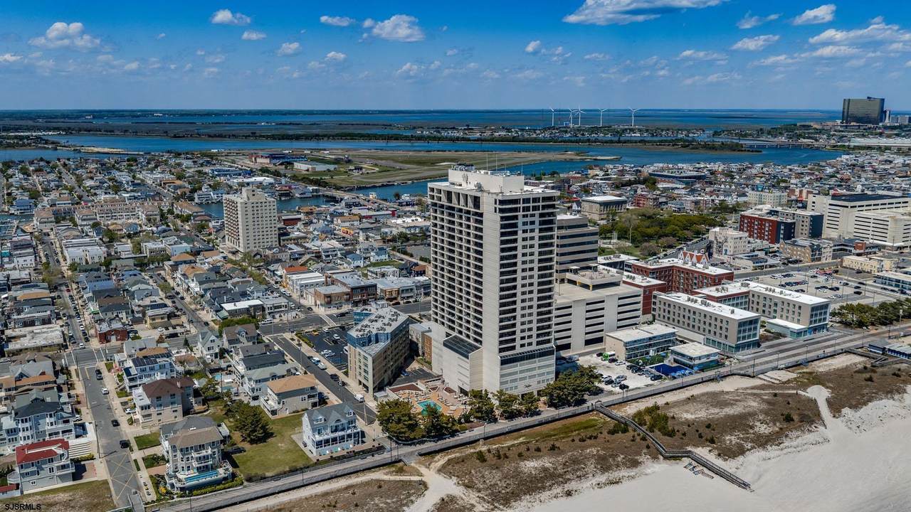 3851 Boardwalk - Photo 1