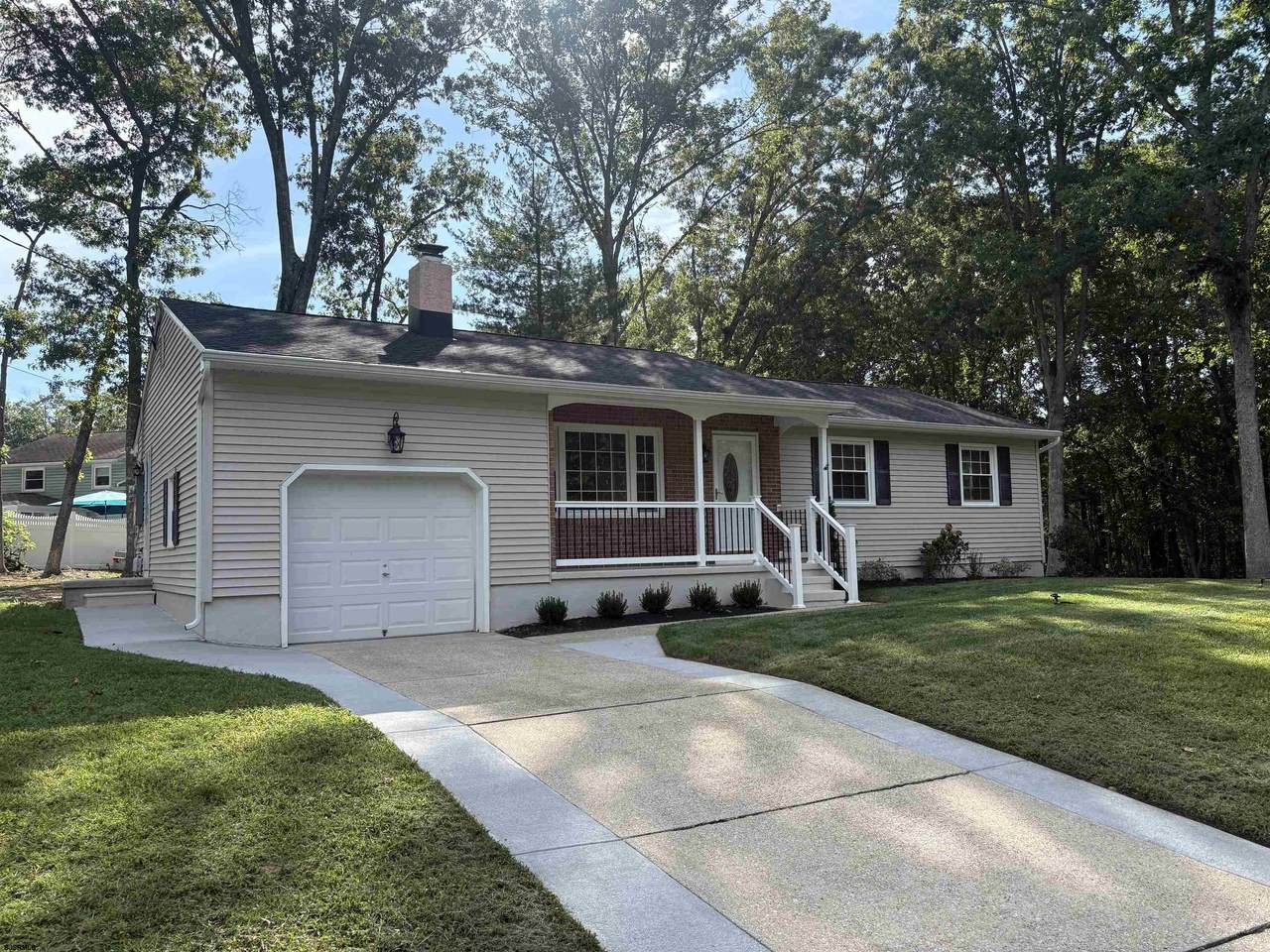 1111 Shelburne - Photo 1