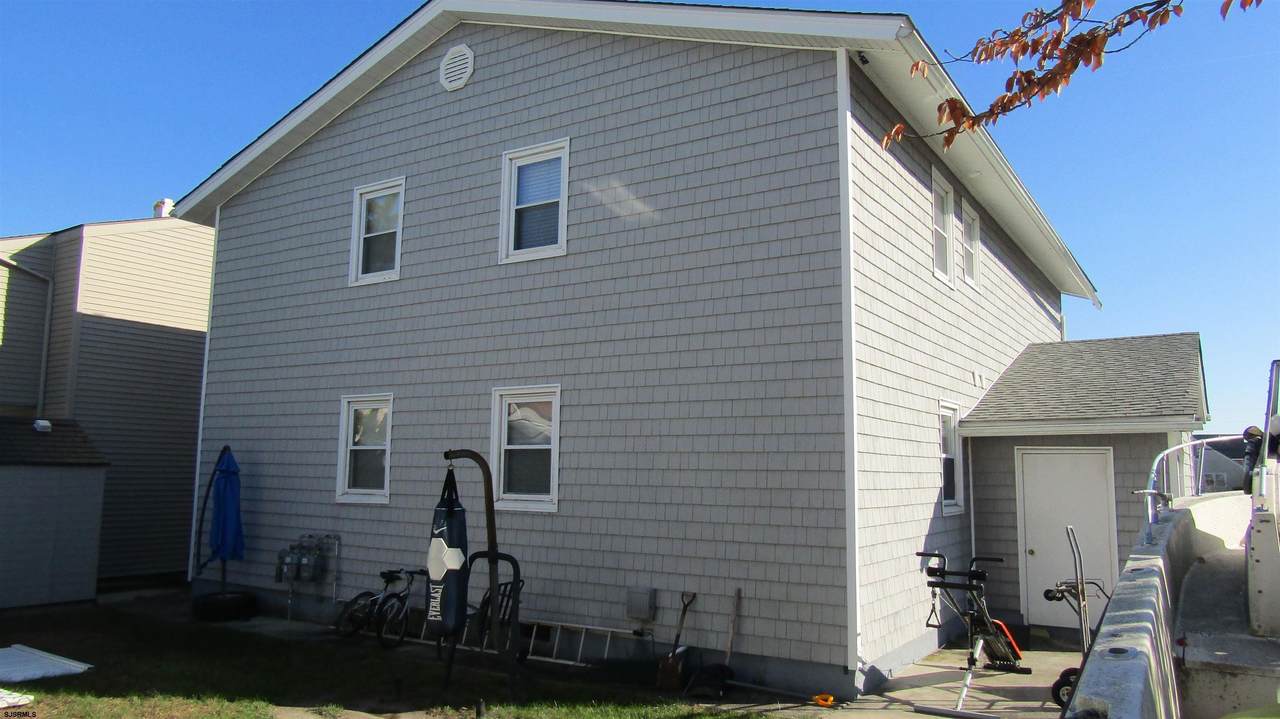 https://bt-photos.global.ssl.fastly.net/sjersey/1280_boomver_1_612151-2.jpg