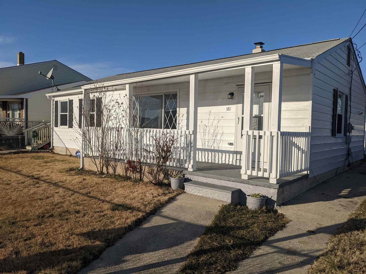 1811 N Michigan - Photo 1