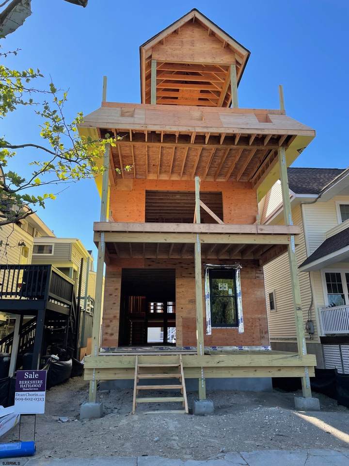 1205 Wesley Avenue - Photo 1