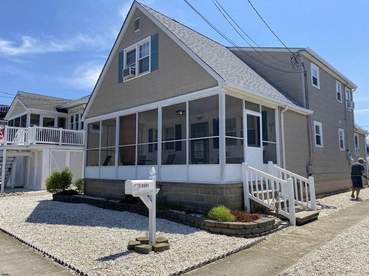 3541-43 Haven - Photo 1