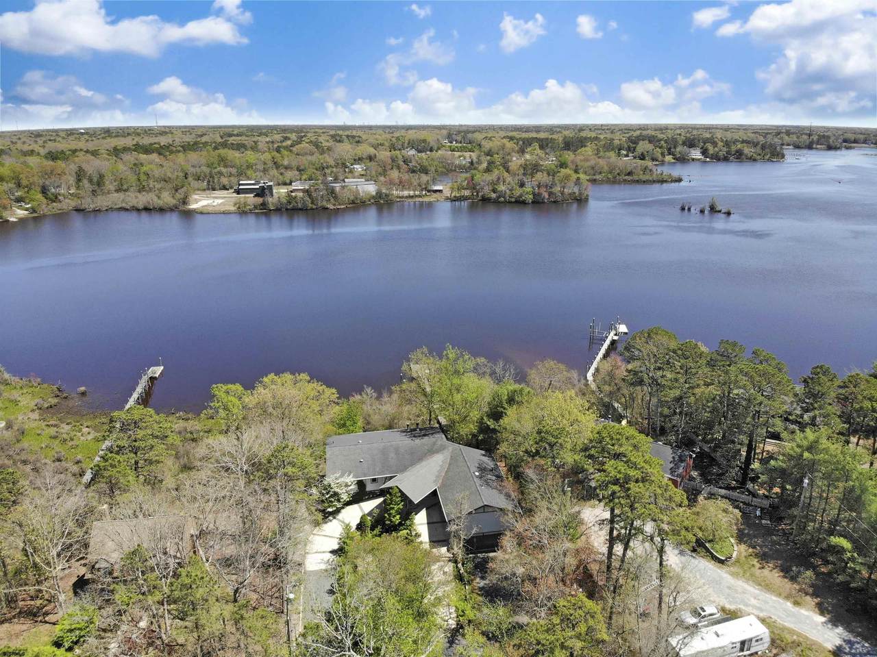 1115 Riverside Dr - Photo 1