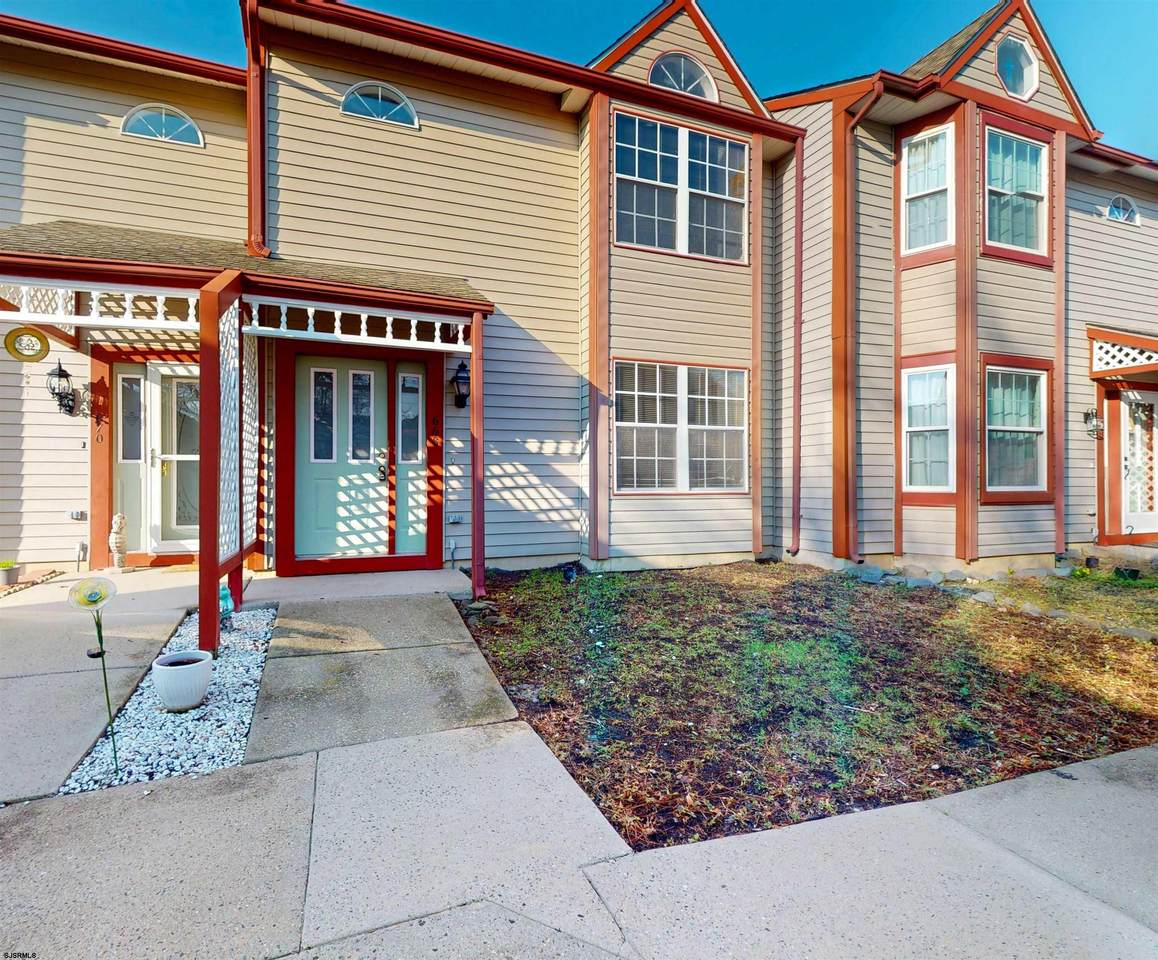 668 Lakefront - Photo 1