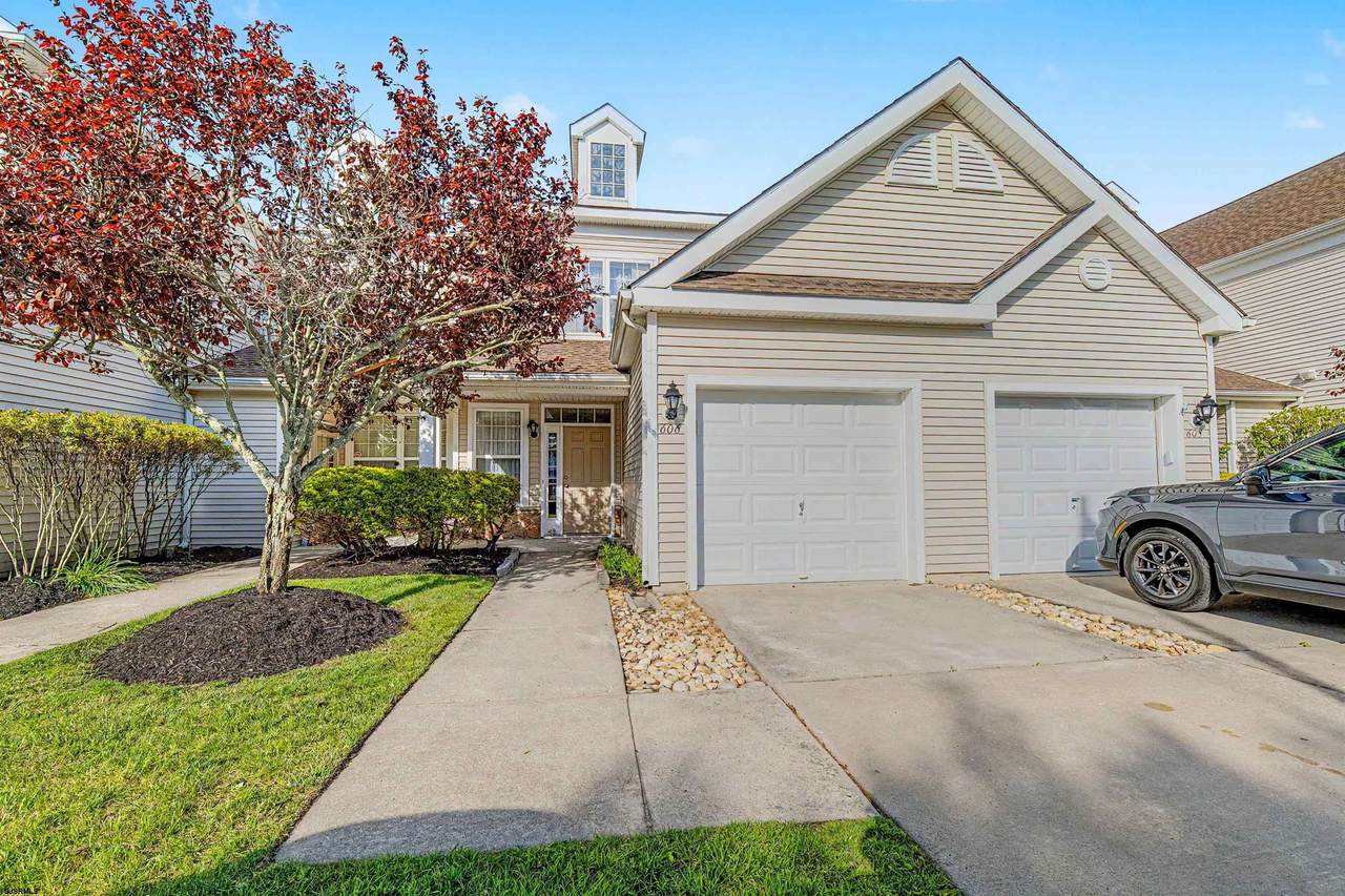 606 London Court II - Photo 1