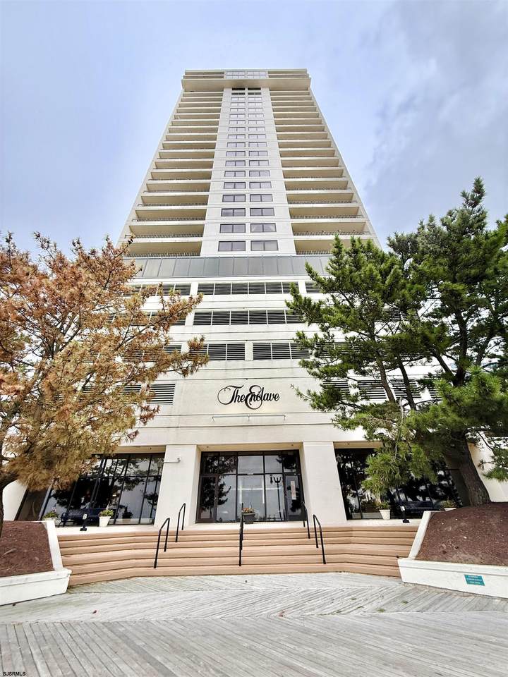 3851 Boardwalk - Photo 1