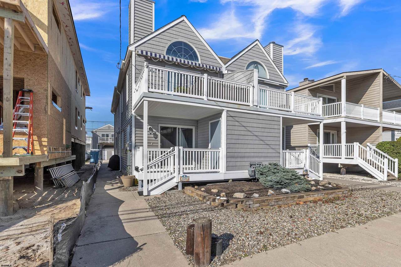 3330 Central Ave - Photo 1