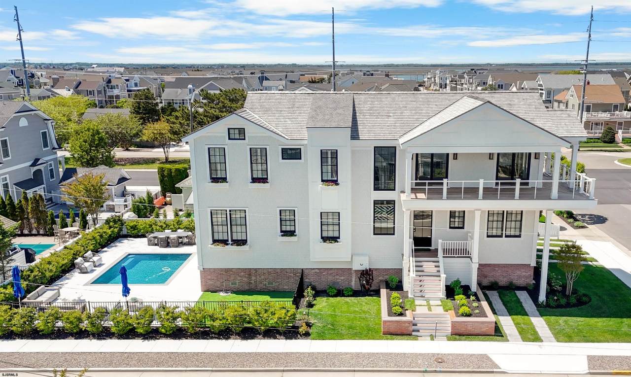 8601 Pennsylvania Ave - Photo 1