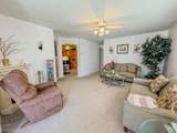 174 Turnberry - Photo 4