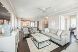 304 Thurlow - Photo 6