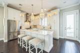 304 Thurlow - Photo 9