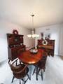 11 Johns - Photo 14