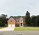 11 Johns - Photo 2
