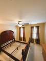 11 Johns - Photo 40