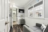 816 St James - Photo 11