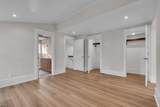 810 St James Place - Photo 37