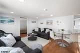 7 Richards - Photo 2
