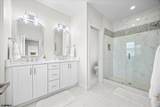 208 Surrey - Photo 15