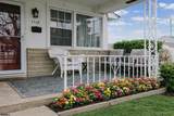 1118 Beach Ave W - Photo 29