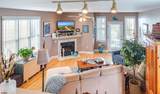 921 Bay - Photo 11