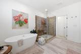 312 Huntington - Photo 13