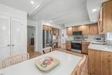 24 Harbor - Photo 13