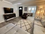 119 Newport - Photo 4