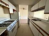 81 Colonial - Photo 6