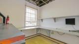 2431 Fairmount Ave - Photo 17