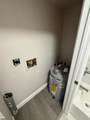 205 New York - Photo 26