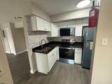205 New York - Photo 8