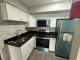 205 New York - Photo 9
