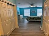 31 Farrah - Photo 20