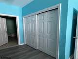 31 Farrah - Photo 21