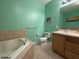 31 Farrah - Photo 24