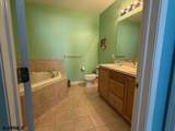 31 Farrah - Photo 25