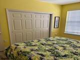 31 Farrah - Photo 27