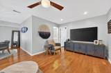 22 Washington - Photo 4