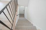 54 Shirley - Photo 22