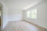 54 Shirley - Photo 5
