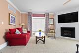 210 11 - Photo 15