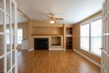 17 Rosewood - Photo 7