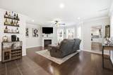 701 Jonathon - Photo 8