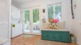 110 Pembroke - Photo 15