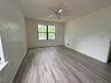 172 Colonial - Photo 10