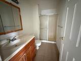 172 Colonial - Photo 12