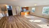 380 Radio - Photo 15