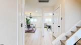 18 Empire - Photo 15