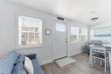 305 16 - Photo 4